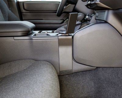 Mobile holder Toyota Land Cruiser 2024- | Mounting on the right on center console