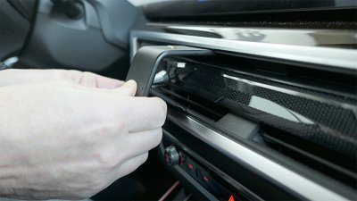 Fitting the Proclip mobile holder to the BMW X6 from 2024-