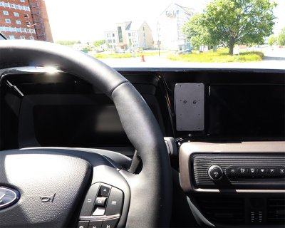 Mobile phone holder Ford Courier from 2023-