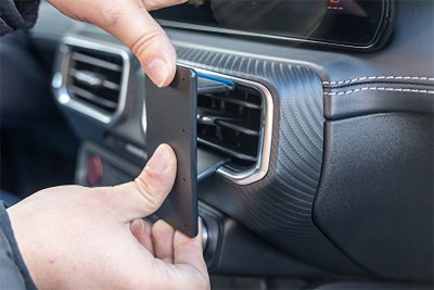 Mobile phone holder Ford Mustang from year 2024-