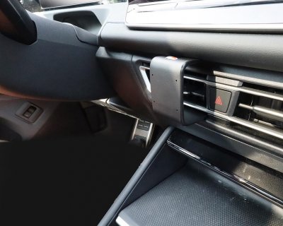 Mobile phone holder for Volkswagen Tiguan from 2024-