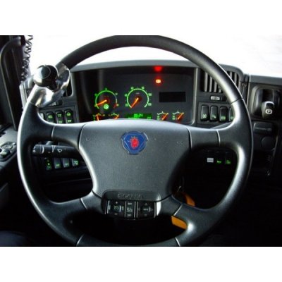 Plastic/metal steering wheel knob