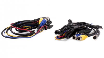 RM90SS monitor with cabling. 9” screen for reversing cameras.