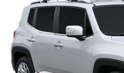 The package contains moldings for 4 doors and fits Jeep Renegade from 2014-.