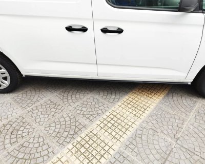 Side skirts Ford Transit Connect L2 from 2024-