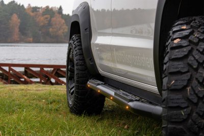 Side bars Navara (Nissan) 2015- step surfaces
