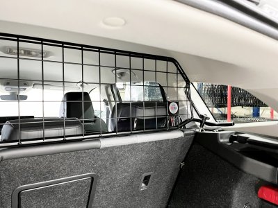 Dog guard Skoda Enyaq from 2021-