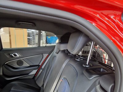 Dog Guard for BMW 1 Series from 2020-