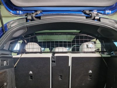 Dog guard Mercedes GLC from 2023-
