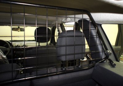 Dog guard Dacia Duster from 2010-2017