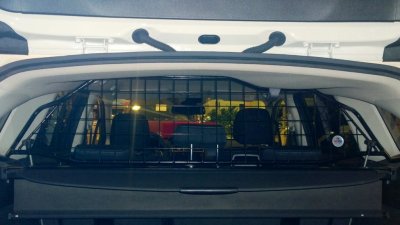 Dog guard Subaru Levorg from 2015-
