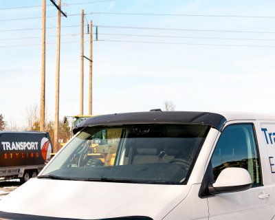 EXAMPLE IMAGE: BASIC Sun Visor for Ford Transit (2006–2014) – Glossy Black Gangster Cap