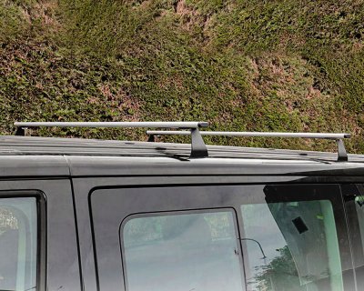 BASIC Roof racks Volkswagen Amarok from 2023- | Silver