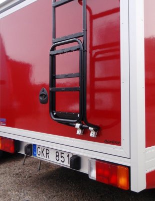 Folding extension kit for roof ladders