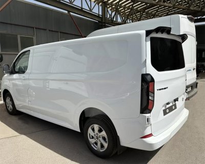 Example image: Roof spoiler Volkswagen Multivan T7 from 2022- | Tailgate | Model V2