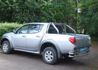 Stainless steel tare bar/flap bar for Mitsubishi L200 2006- &amp; 2010-