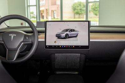 Mobile Holder Tesla Model 3 from 2017-2024