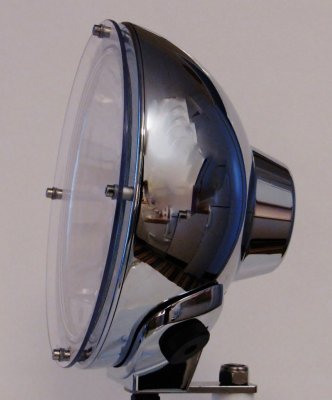 Transparent stone bulkhead cover for Hella Luminator