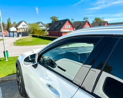 Dark tinted wind deflectors Volvo V60 from 2018-