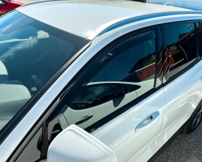 Dark tinted wind deflectors for Volvo V60 from 2018-