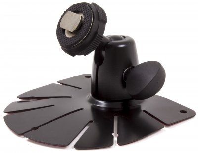 Stable and robust bracket for mounting the reversing camera monitor.