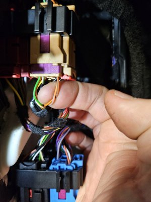 CanM8 CANBUS interface Extra lights Volkswagen Caddy 2024-