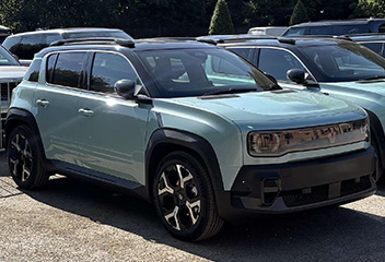 Renault 4 E-Tech from 2025 and newer