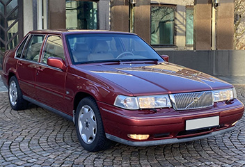 Volvo S90 from 1997-1998