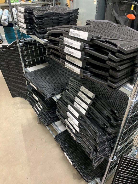 Rubber mats Rigum - At Transportstyling